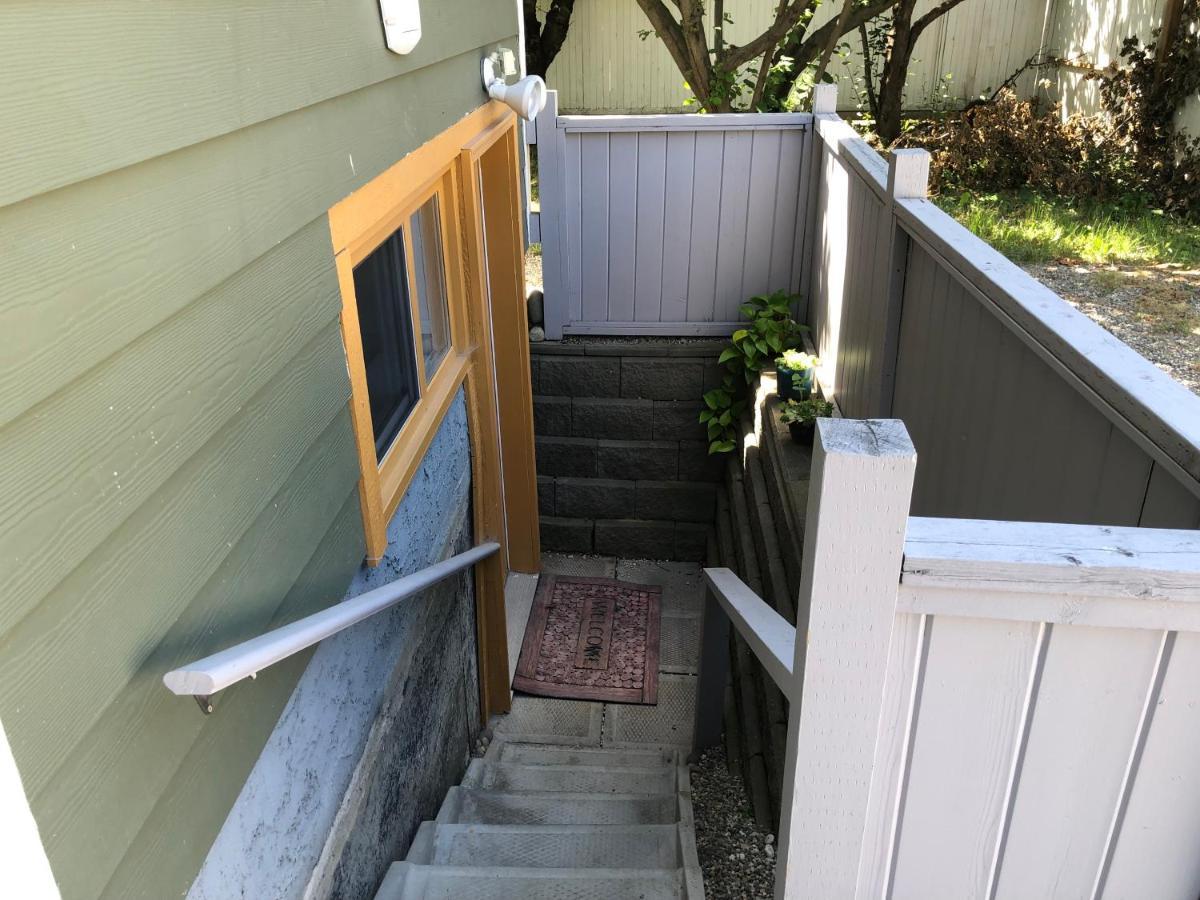 Cheerful Home Close To Downtown 킬로나 외부 사진